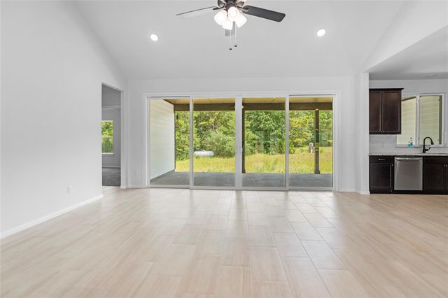 21203 Peach Wood Ct, Cleveland, TX 77328
