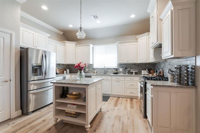 12475 Stone Hill Drive, Guthrie, OK 73044