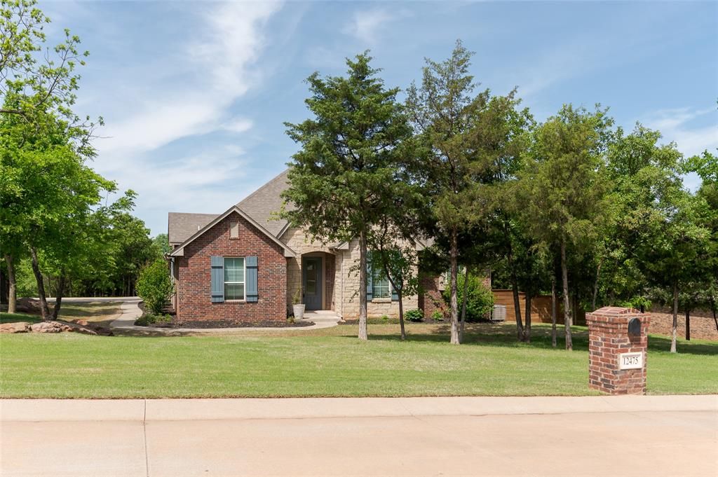 12475 Stone Hill Drive, Guthrie, OK 73044