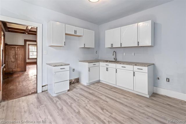 4571 Vancouver Street, Detroit, MI 48204