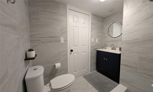 9761 LAKE DRIVE, Weeki Wachee, FL 34613