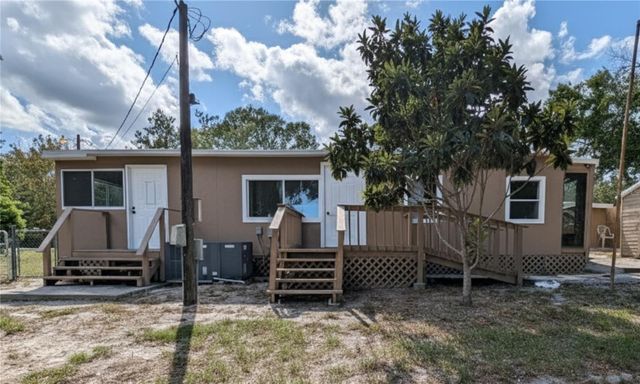 9761 LAKE DRIVE, Weeki Wachee, FL 34613