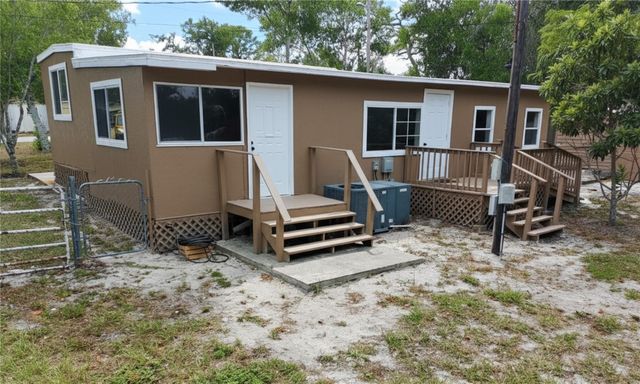 9761 LAKE DRIVE, Weeki Wachee, FL 34613