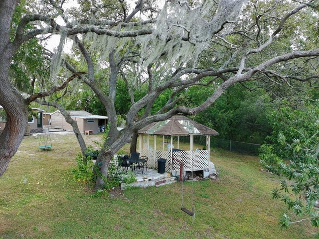 9761 LAKE DRIVE, Weeki Wachee, FL 34613