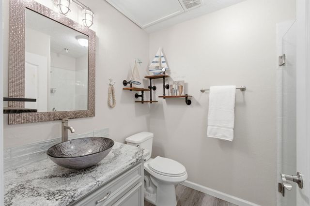 2 Regency Point, Conroe, TX 77356