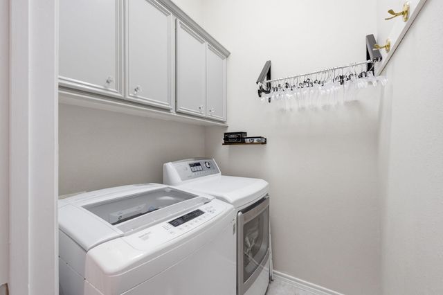 2 Regency Point, Conroe, TX 77356