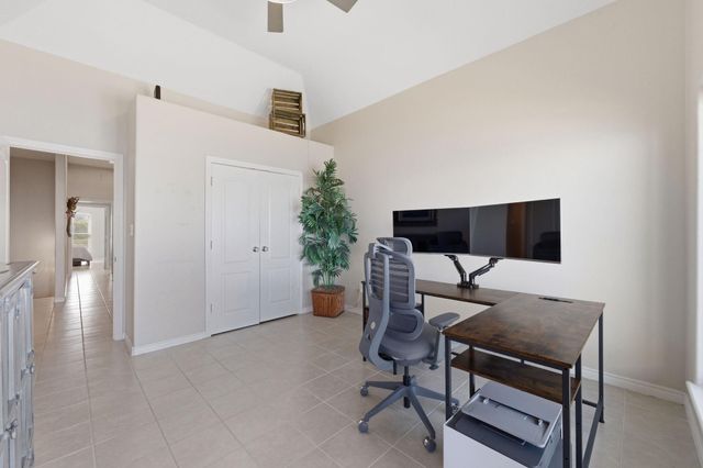 2 Regency Point, Conroe, TX 77356