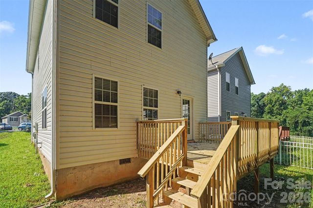 145 High Bluff Circle, Mooresville, NC 28115