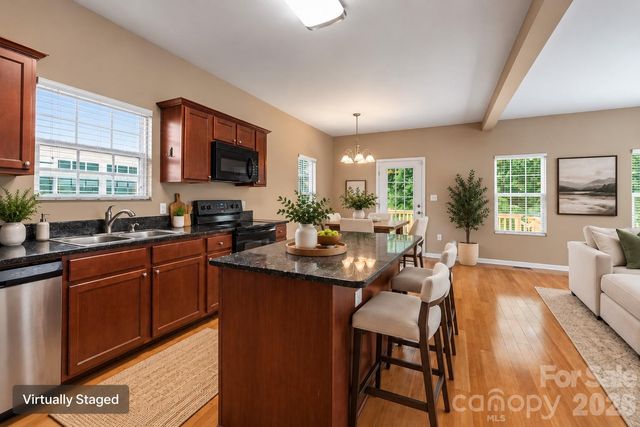 145 High Bluff Circle, Mooresville, NC 28115