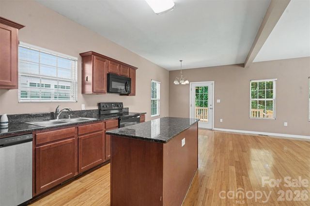 145 High Bluff Circle, Mooresville, NC 28115