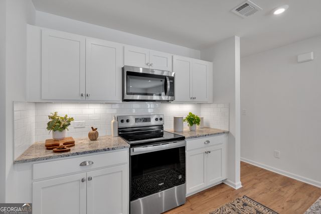 109 Village Green Drive, Adairsville, GA 30103