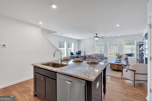 109 Village Green Drive, Adairsville, GA 30103