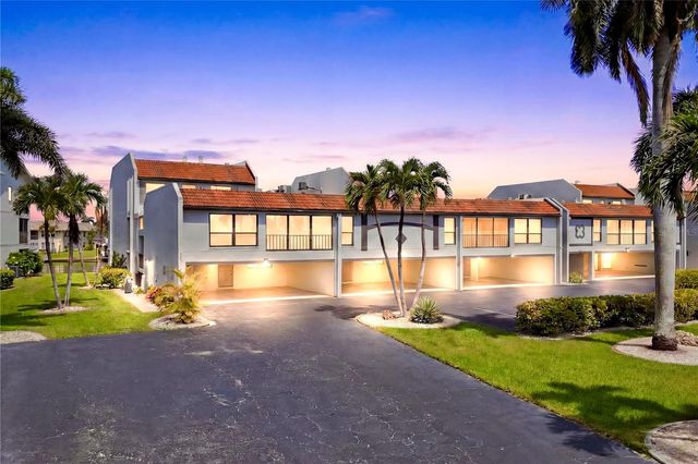 4218 SE 20TH PLACE D5, Cape Coral, FL 33904