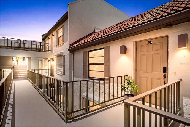 4218 SE 20TH PLACE D5, Cape Coral, FL 33904