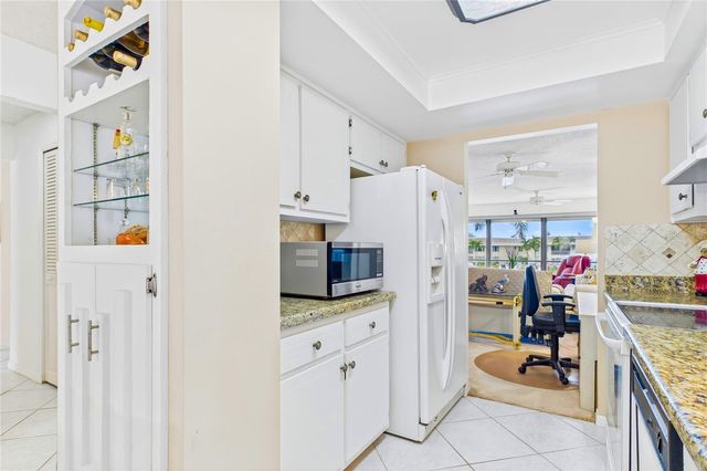 4218 SE 20TH PLACE D5, Cape Coral, FL 33904