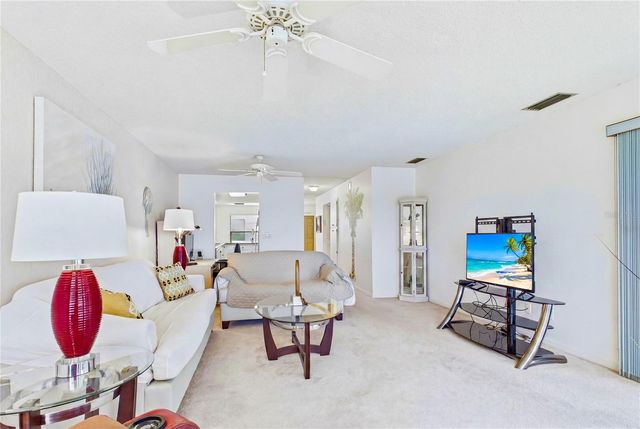 4218 SE 20TH PLACE D5, Cape Coral, FL 33904