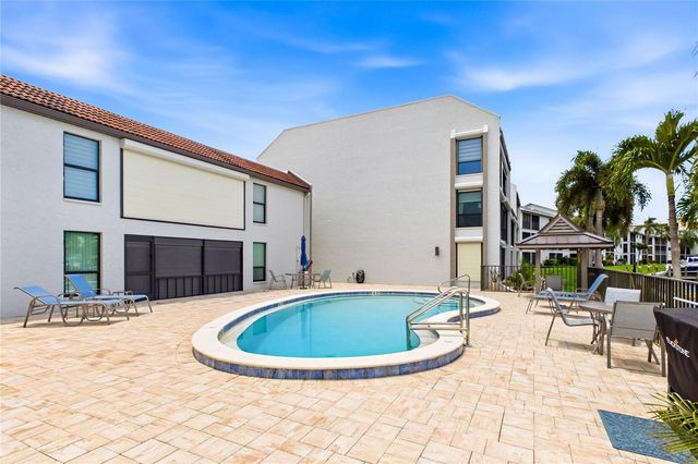 4218 SE 20TH PLACE D5, Cape Coral, FL 33904