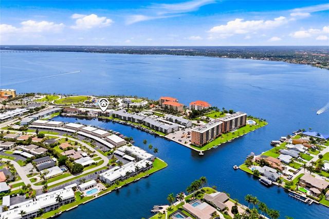 4218 SE 20TH PLACE D5, Cape Coral, FL 33904