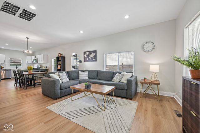 945 E Minnesota Street, Indianapolis, IN 46203