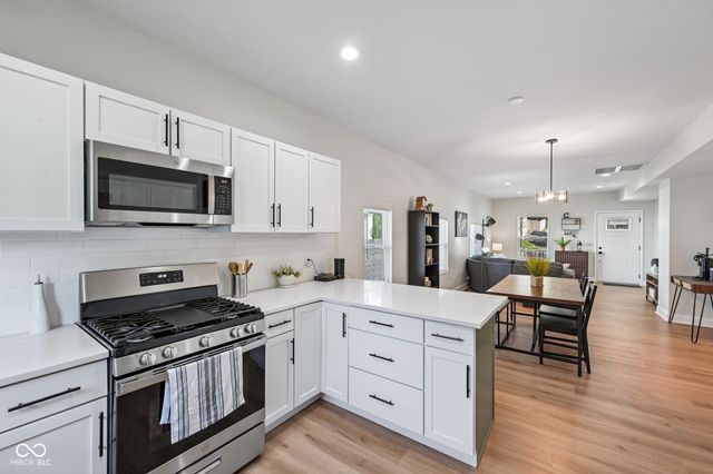 945 E Minnesota Street, Indianapolis, IN 46203