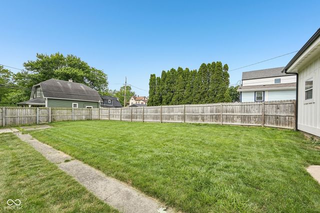 945 E Minnesota Street, Indianapolis, IN 46203