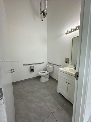 9620 Stirling Rd 103, Cooper City, FL 33024