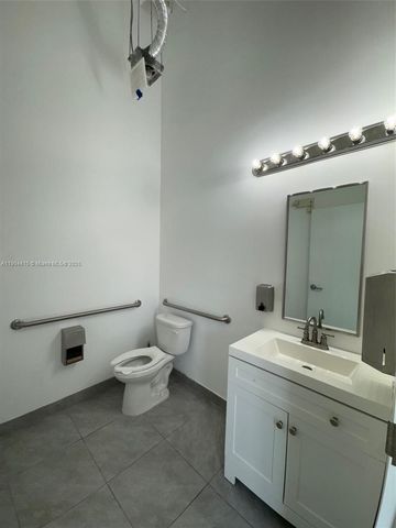 9620 Stirling Rd 103, Cooper City, FL 33024