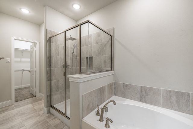 7813 Cottonwood Drive, Greenville, TX 75402