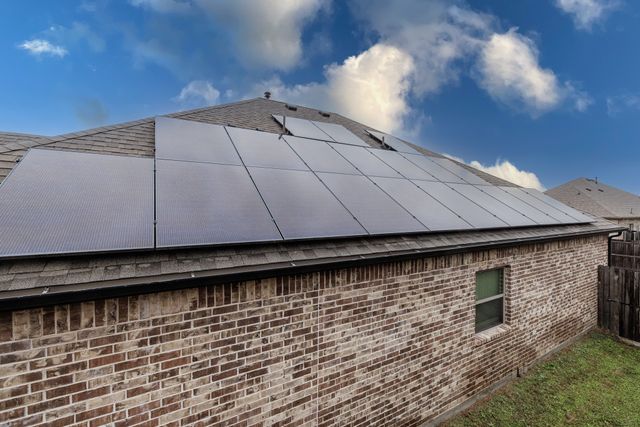 7813 Cottonwood Drive, Greenville, TX 75402