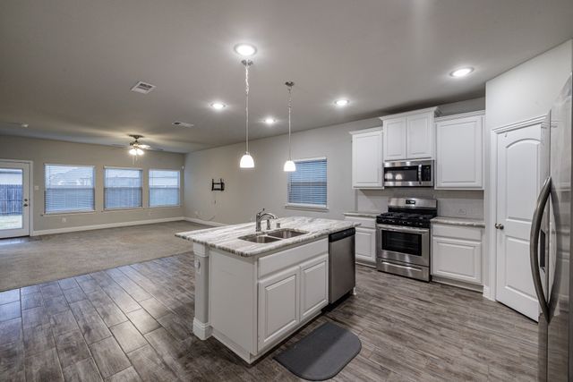 7813 Cottonwood Drive, Greenville, TX 75402