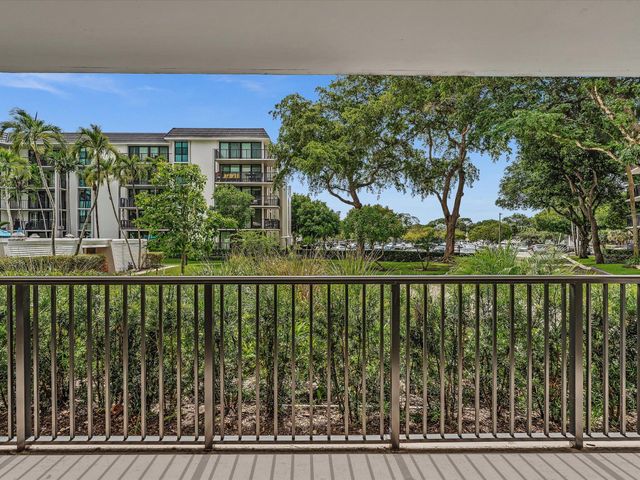 1350 River Reach Drive 111, Fort Lauderdale, FL 33315