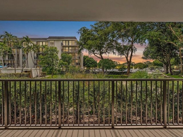 1350 River Reach Drive 111, Fort Lauderdale, FL 33315