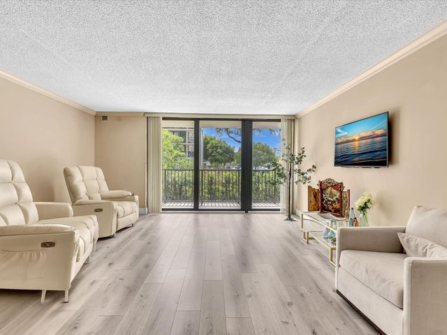 1350 River Reach Drive 111, Fort Lauderdale, FL 33315