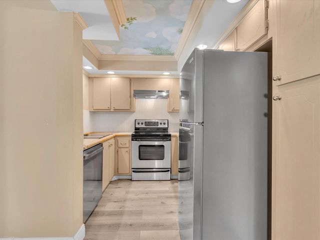 1350 River Reach Drive 111, Fort Lauderdale, FL 33315