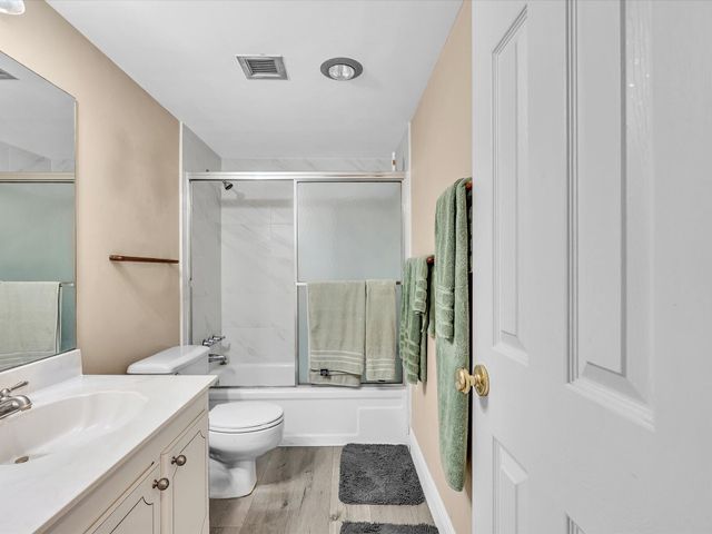 1350 River Reach Drive 111, Fort Lauderdale, FL 33315