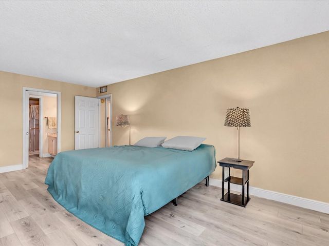 1350 River Reach Drive 111, Fort Lauderdale, FL 33315