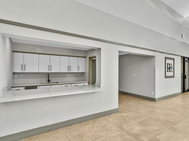 1350 River Reach Drive 111, Fort Lauderdale, FL 33315