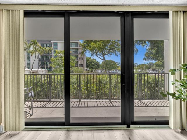 1350 River Reach Drive 111, Fort Lauderdale, FL 33315