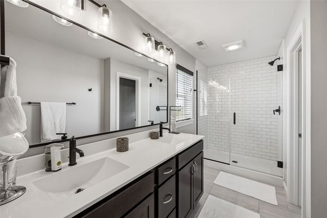 2408 Nature Ridge Drive NW, Palo, IA 52324