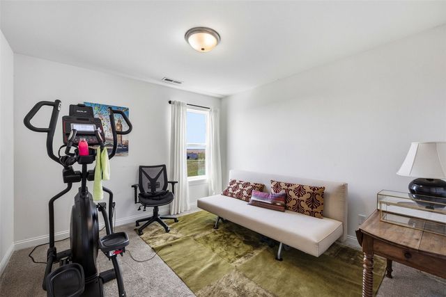 2408 Nature Ridge Drive NW, Palo, IA 52324