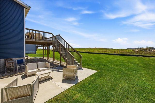 2408 Nature Ridge Drive NW, Palo, IA 52324