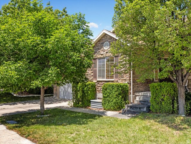 4012 W HEIDELBERG LN, West Jordan, UT 84084