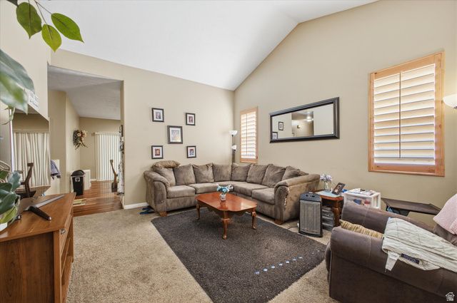 4012 W HEIDELBERG LN, West Jordan, UT 84084