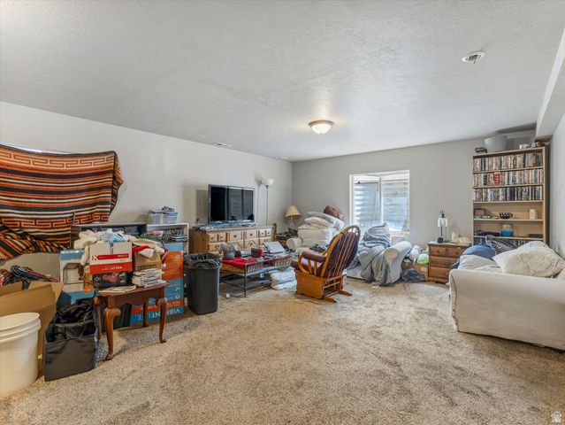 4012 W HEIDELBERG LN, West Jordan, UT 84084