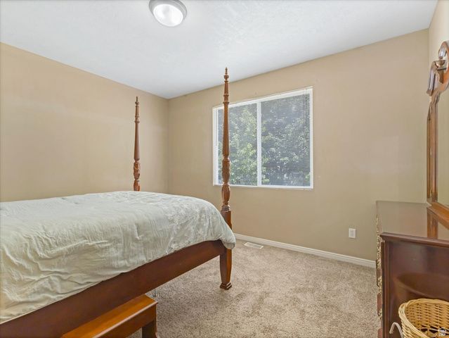 4012 W HEIDELBERG LN, West Jordan, UT 84084