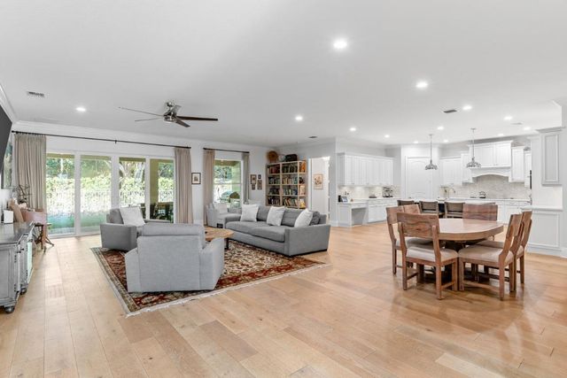 12211 Sunnydale Drive, Wellington, FL 33414