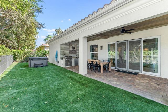 12211 Sunnydale Drive, Wellington, FL 33414