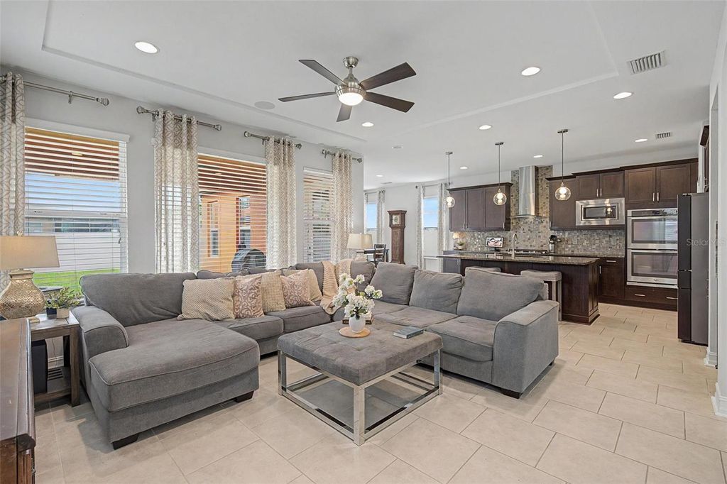 Image 5 of property listing at 4028 EMPOLI COURT, Wesley Chapel, FL 33543