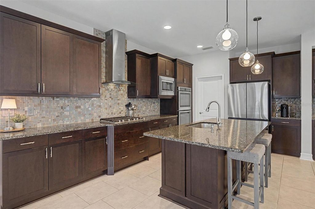 Image 8 of property listing at 4028 EMPOLI COURT, Wesley Chapel, FL 33543