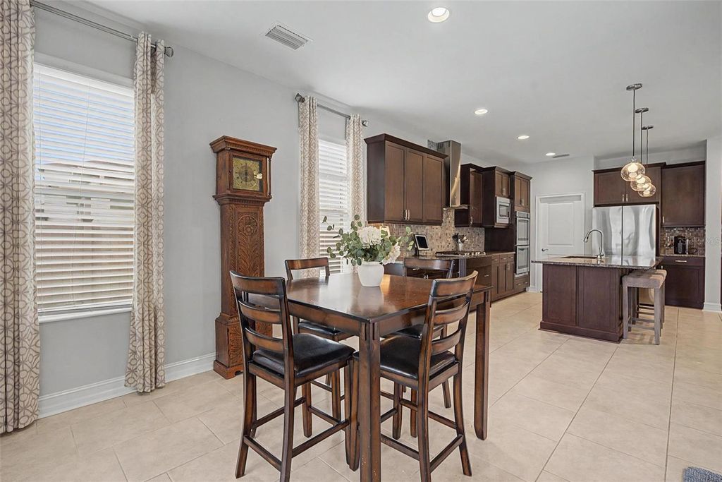Image 10 of property listing at 4028 EMPOLI COURT, Wesley Chapel, FL 33543
